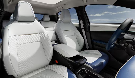 2026 Nissan Leaf interior view of seats highlighting abundant space