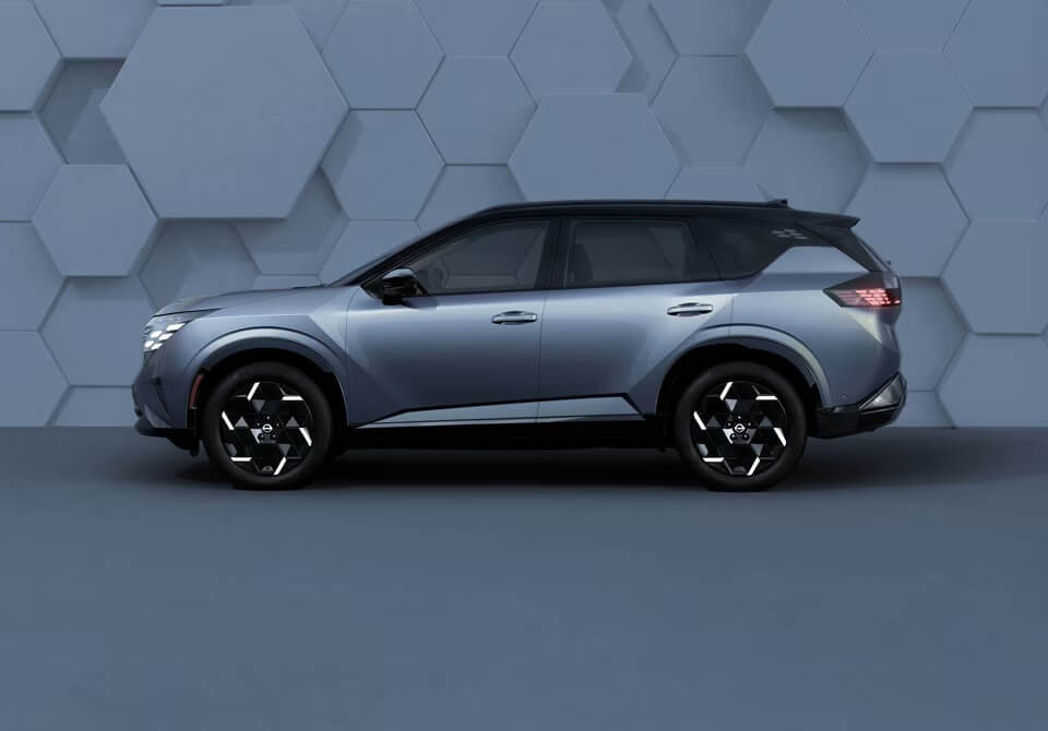 Side profile of the all-new 2027 Nissan Rogue Hybrid e-POWER